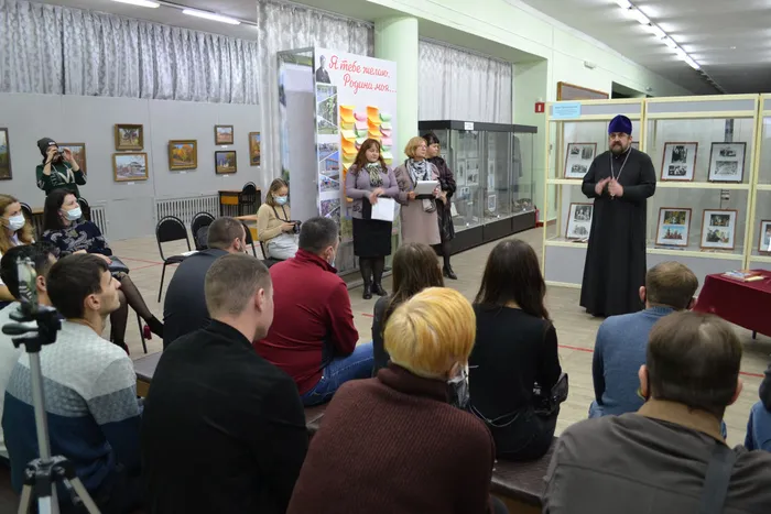 Выступление настоятеля собора о.Евгения.JPG