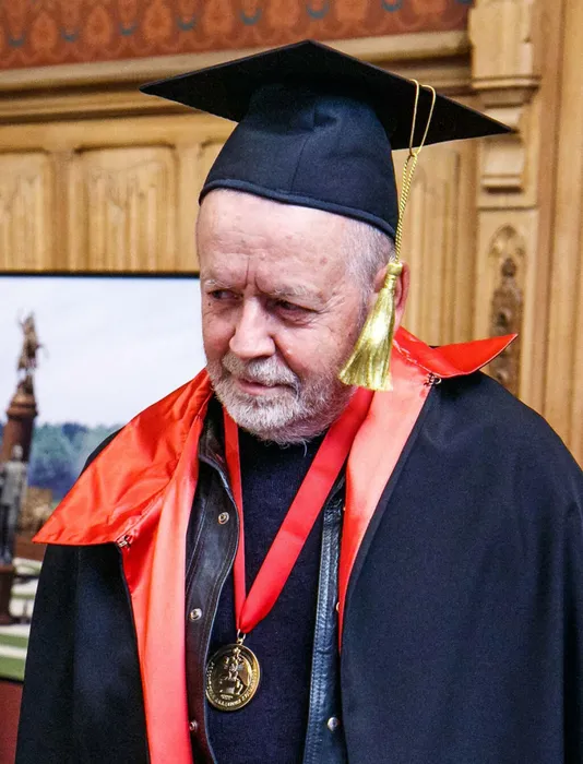 Художник А.К. Крылов