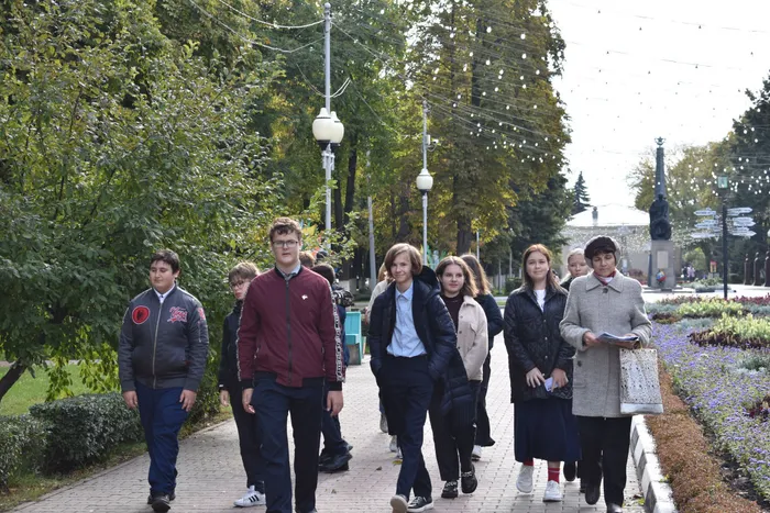 В аллее героев.JPG
