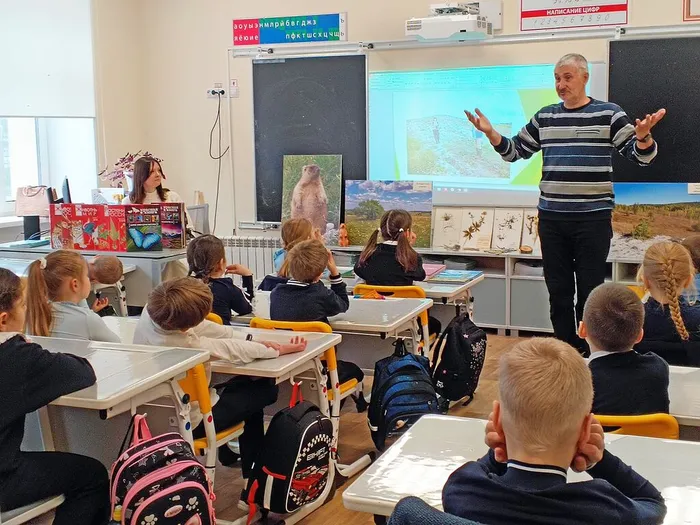 QE2BwYMQGtVkO1qUmVN_4rQ8eB8IqpAs1fJRRzMbYJu-JA2dn6sk7Av2lGKq5USg5ozSvM0sUYXPLSeO7Ay1YkN0